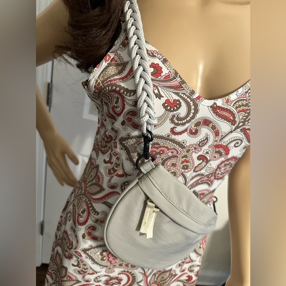 NWT-Nylon Crescent crossbody Bag - Picture 4 of 7